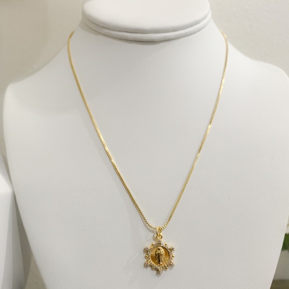 Dainty Virgin Mary Necklace | 14K Gold Filled - Picture 4 of 8